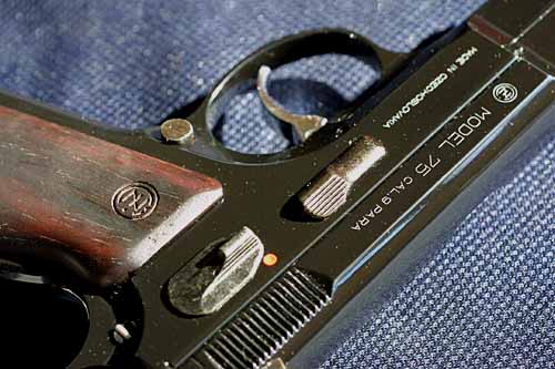 GUN