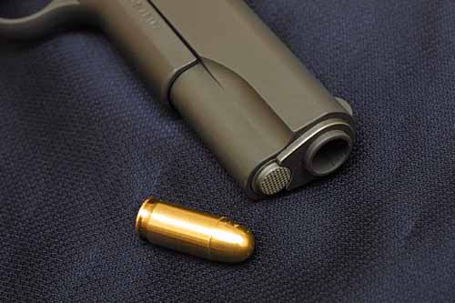 GUN