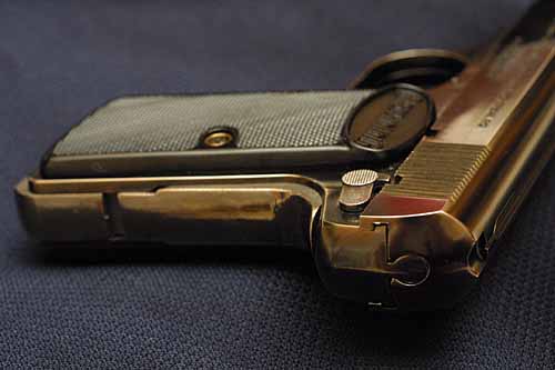GUN