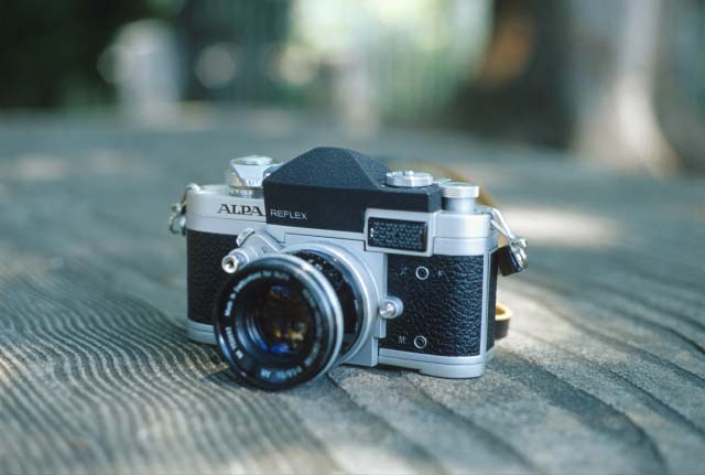 camera-s-r.jpg (31817 oCg)