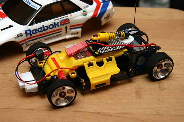 ミニッツFWDシリーズ マツダ デミオ XDツーリング ソウルレッドプレミアムメタリック 32422R | 京商 | RC | Radio  Control | ラジオコントロール | ラジコン