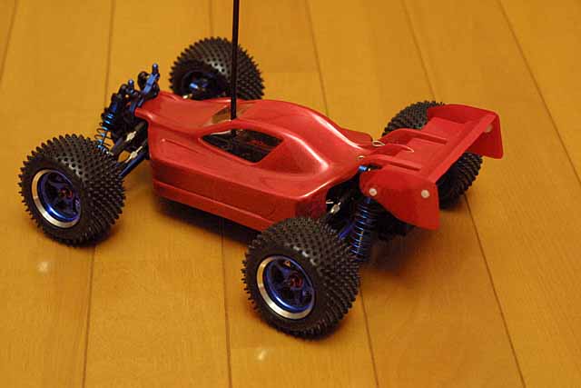 アソシエイテッド　RC18T 1/18トラギー　ラジコン アソシエイテッド RC18T 1/18トラギー ラジコン