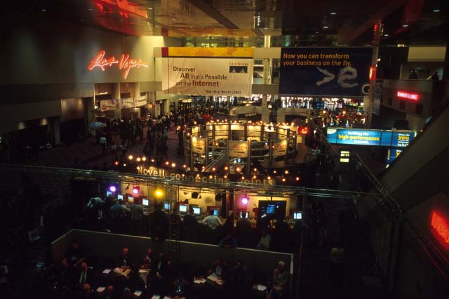 comdex2.jpg (43929 �o�C�g)